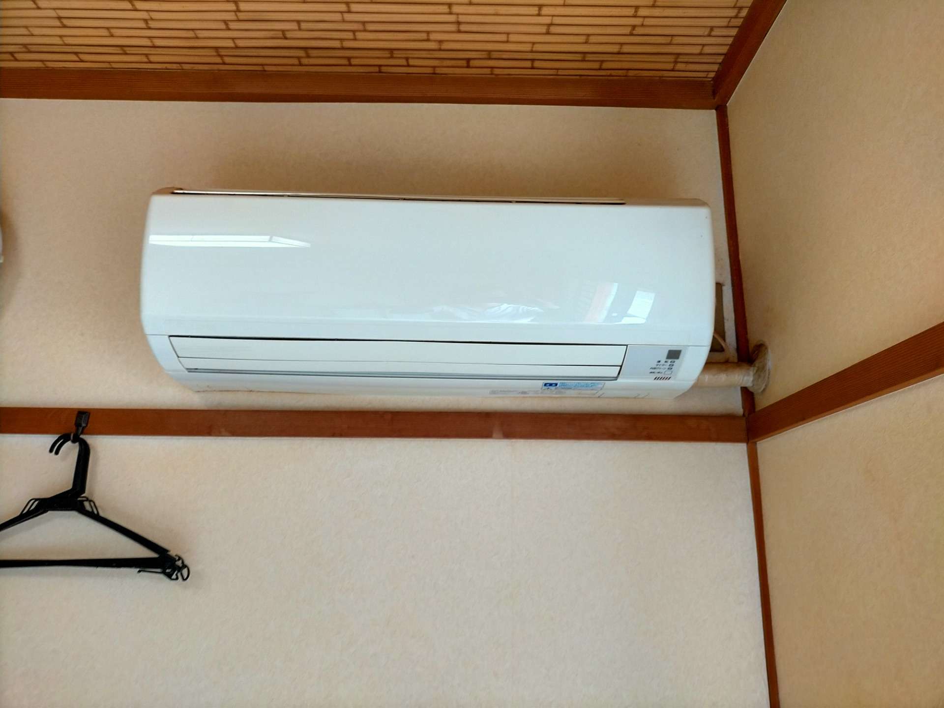 敦賀市でエアコン取付取り外し、移設工事の依頼いただきました
